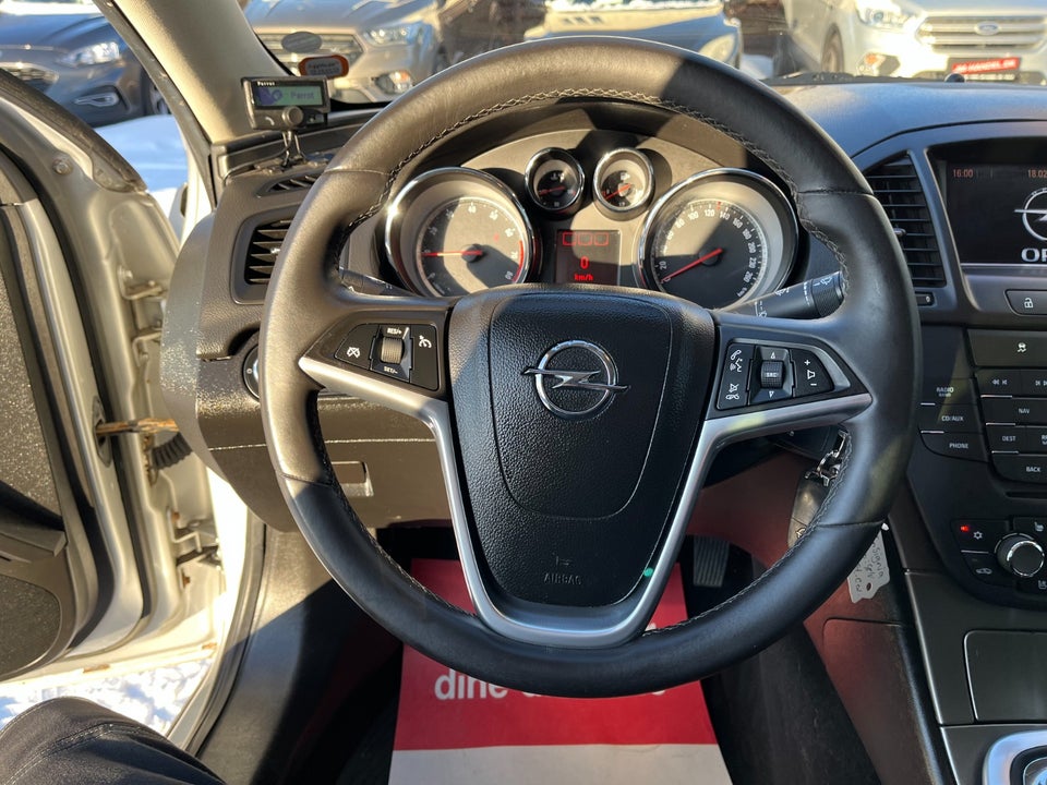 Opel Insignia 2,0 T 220 Cosmo Sports Tourer aut. 5d