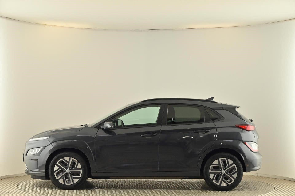 Hyundai Kona 64 EV Essential 5d