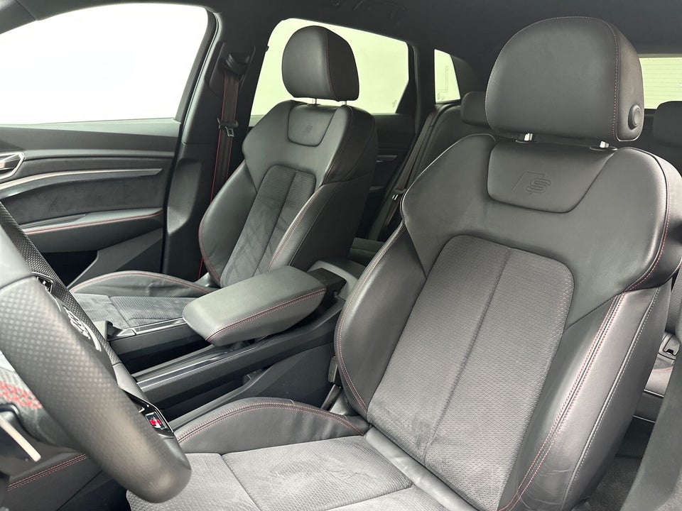 Audi Q8 e-tron 55 S-line quattro 5d