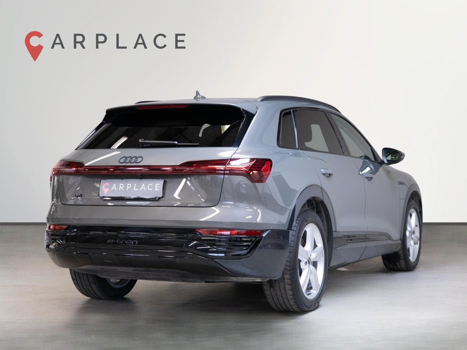 Audi Q8 e-tron 50 quattro 5d