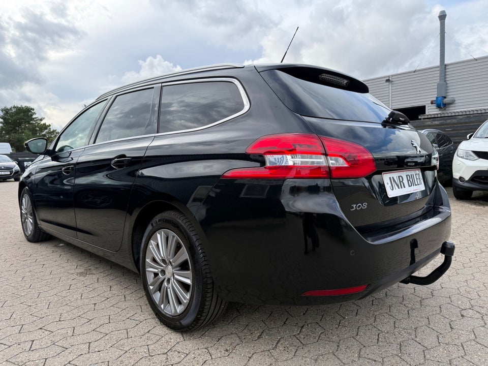 Peugeot 308 1,6 BlueHDi 120 Allure Sky SW 5d