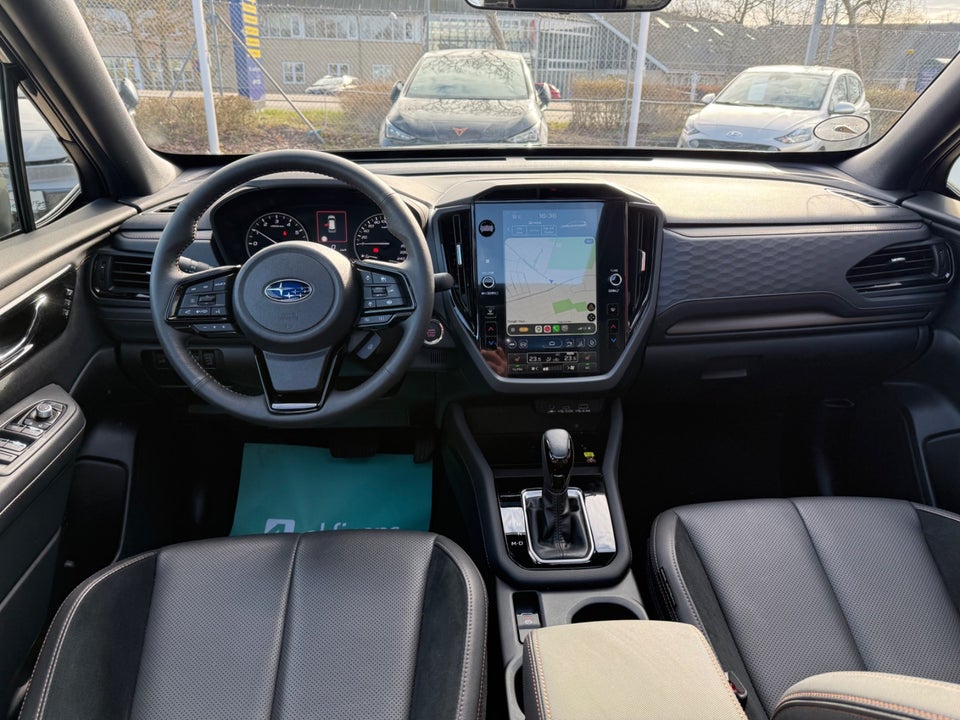 Subaru Forester 2,0 e-Boxer Touring L-tr. 5d