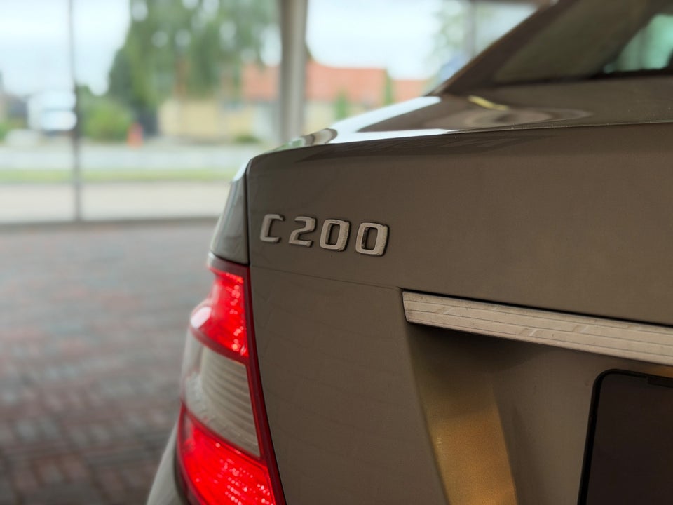 Mercedes C200 2,2 CDi Classic 4d