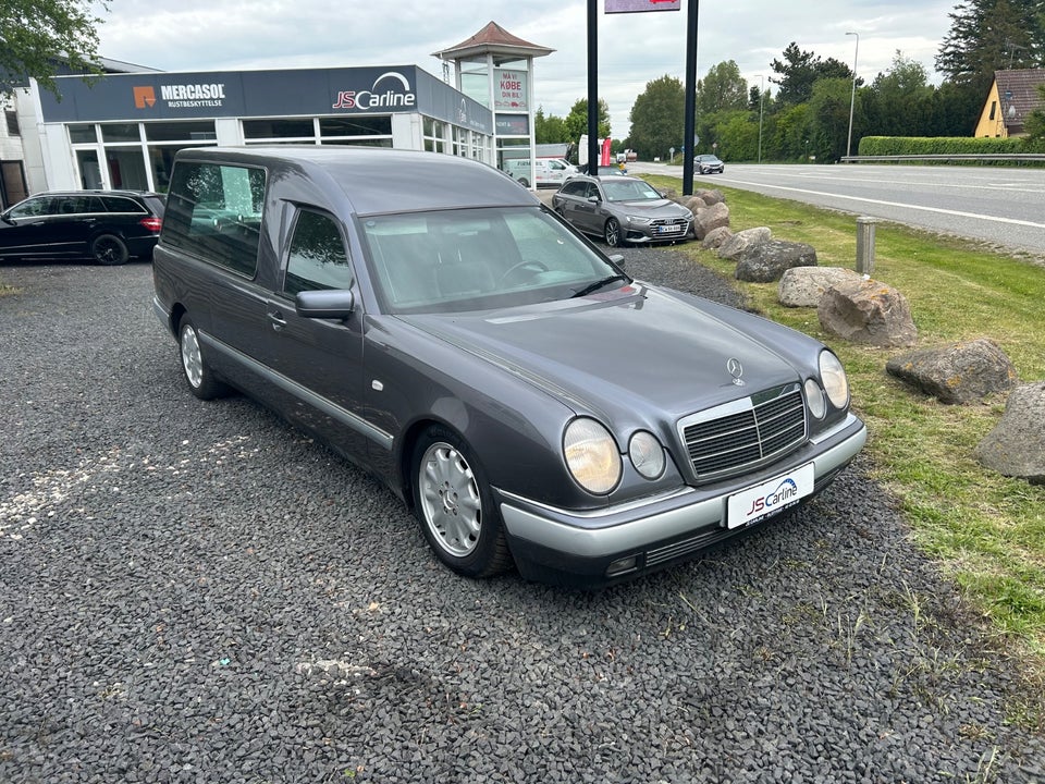 Mercedes E420 4,2 Avantgarde stc. 5d