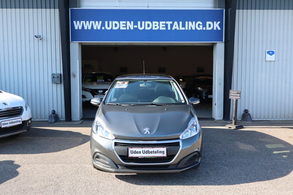 Peugeot 208 1,6 BlueHDi 100 Allure Sky 5d