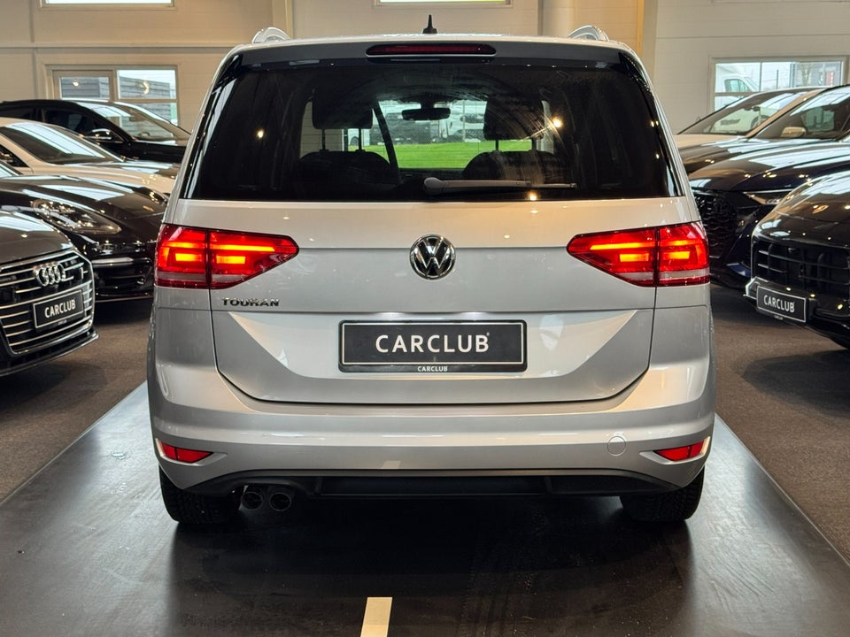 VW Touran 2,0 TDi 150 Highline DSG Van 5d