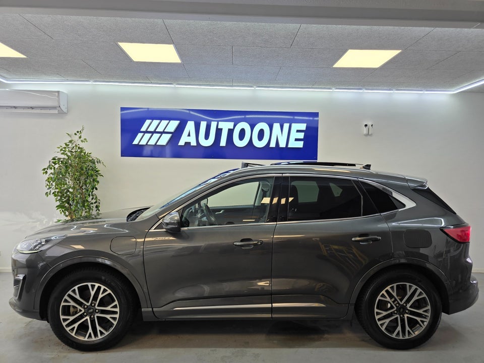 Ford Kuga 2,5 HEV Vignale CVT 5d