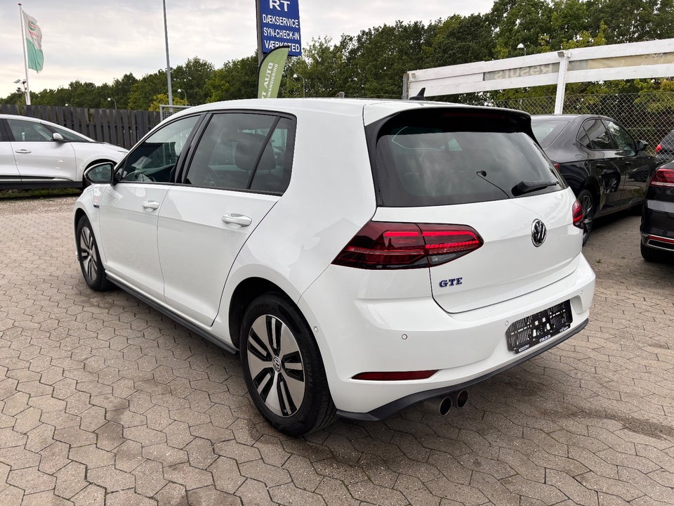 VW Golf VII 1,4 GTE DSG 5d
