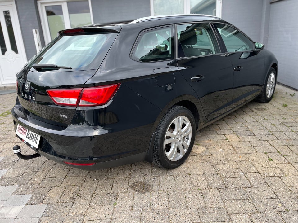 Seat Leon 1,6 TDi 105 Reference ST 5d