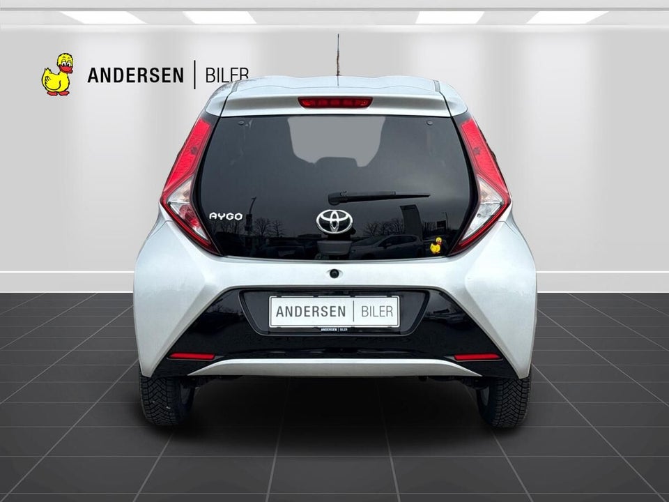 Toyota Aygo 1,0 VVT-i x-press 5d