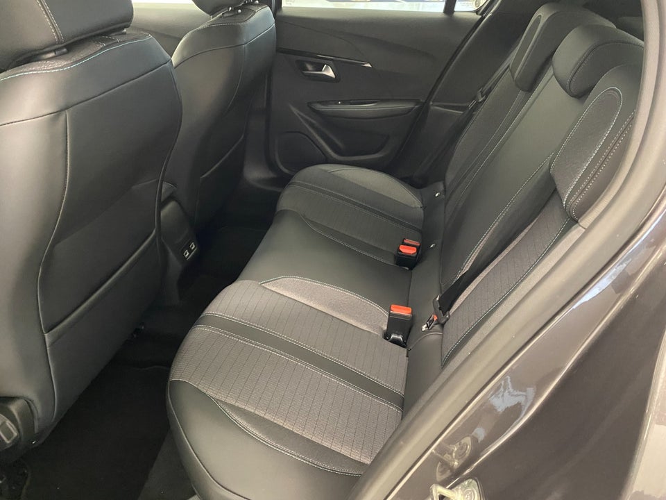 Peugeot 208 1,2 PureTech 100 Platin Pack 5d