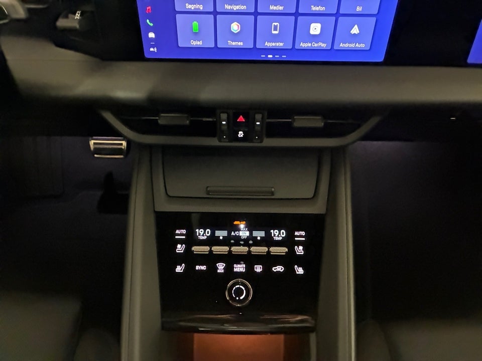 Porsche Macan Turbo 5d