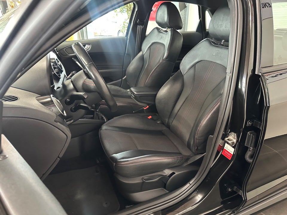 Audi S1 2,0 TFSi Sportback quattro 5d