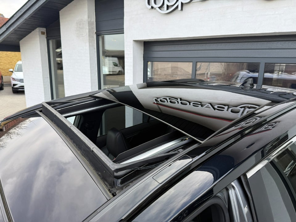 Toyota RAV4 2,5 Plug-in Hybrid Executive AWD-i 5d