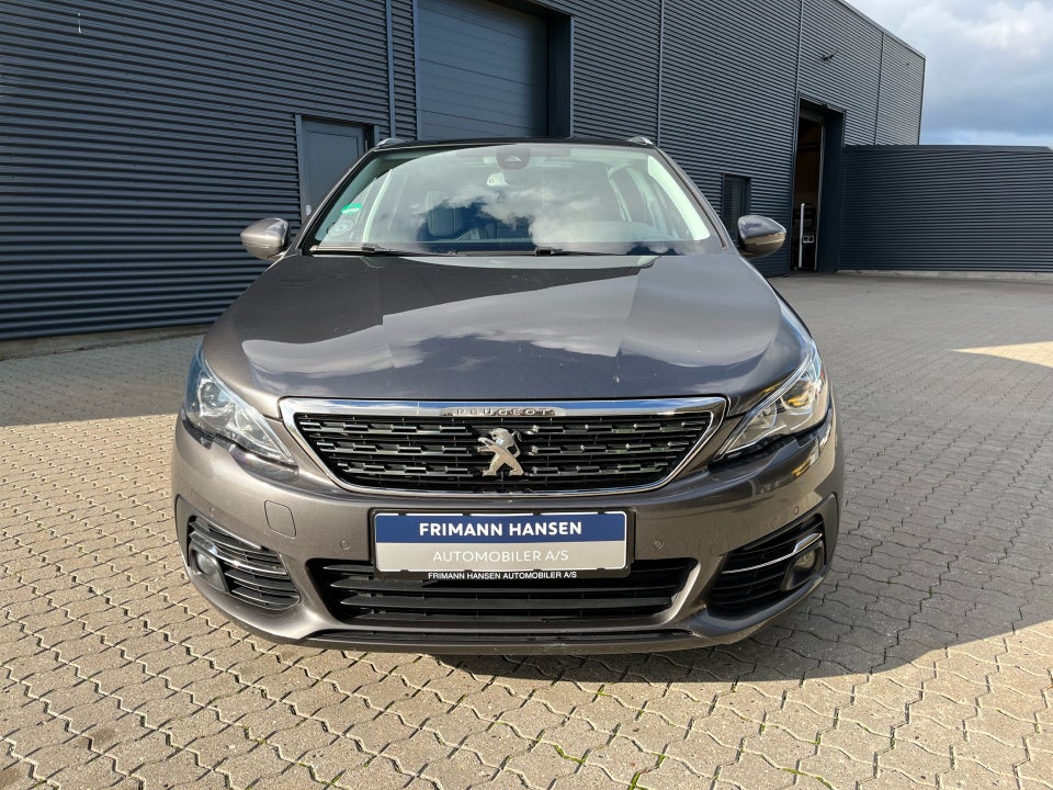 Peugeot 308 1,6 BlueHDi 120 Selection Sky SW 5d