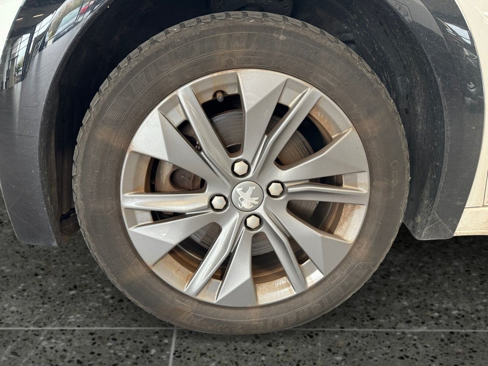 Peugeot e-208 50 Allure 5d