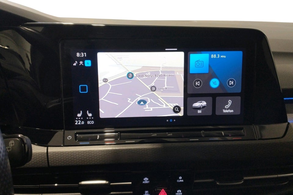 VW Golf VIII 1,4 GTE DSG 5d