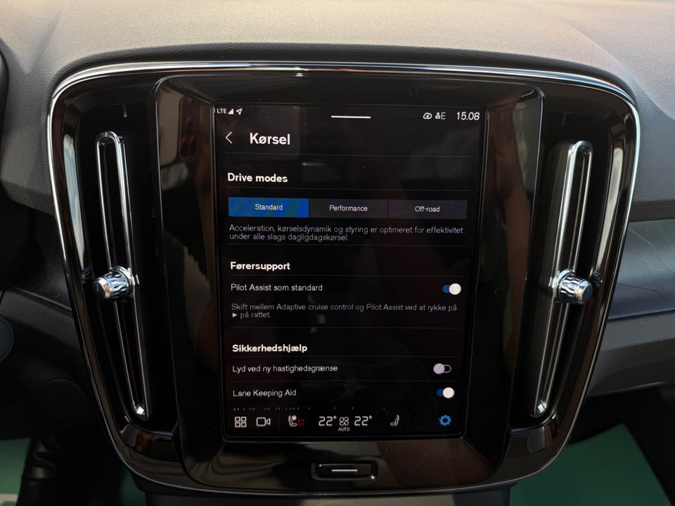 Volvo EC40 Twin Performance Ultra 5d