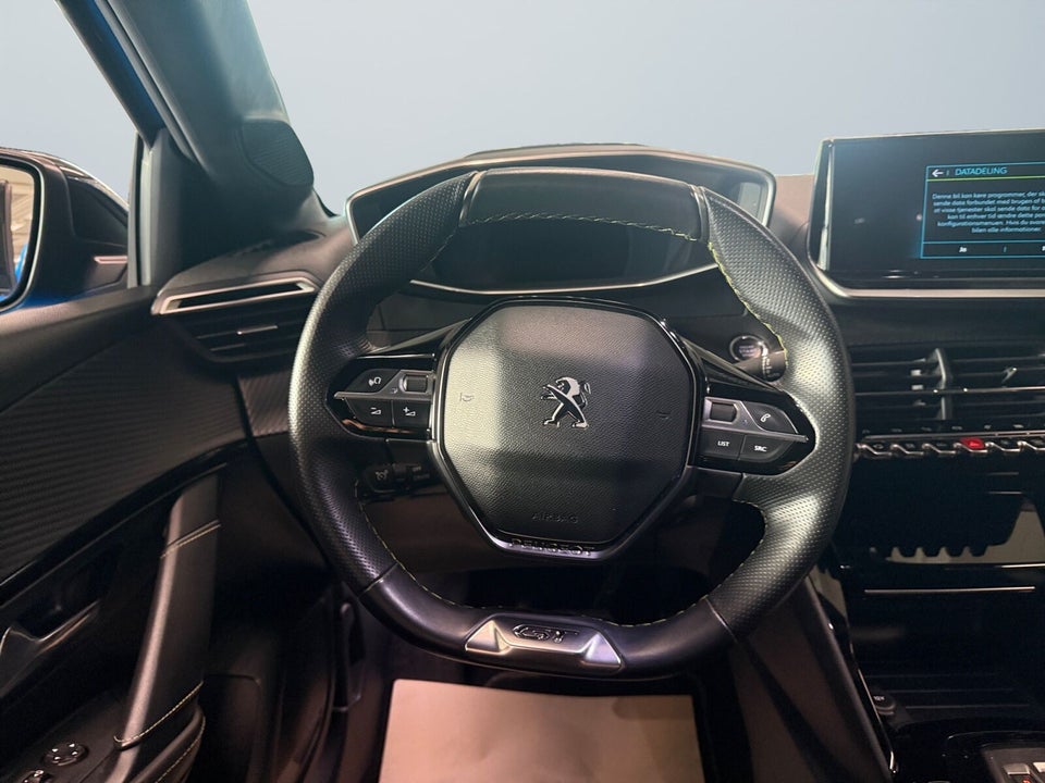 Peugeot e-208 50 GT Pack 5d