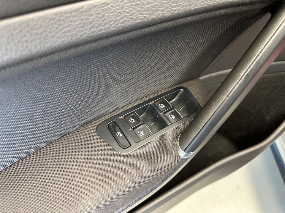 VW Golf VII 1,4 GTE DSG 5d