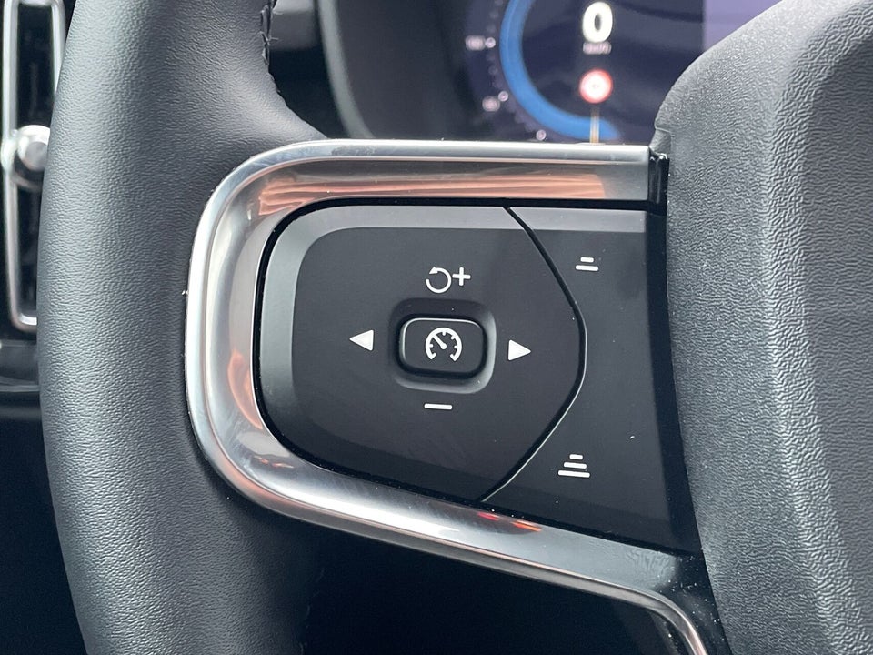 Volvo EC40 Extended Range Plus 5d