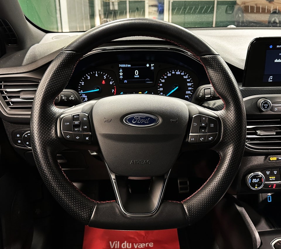 Ford Focus 1,0 EcoBoost ST-Line 5d