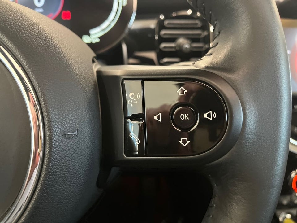 MINI Cooper SE Edition Premium Plus 3d