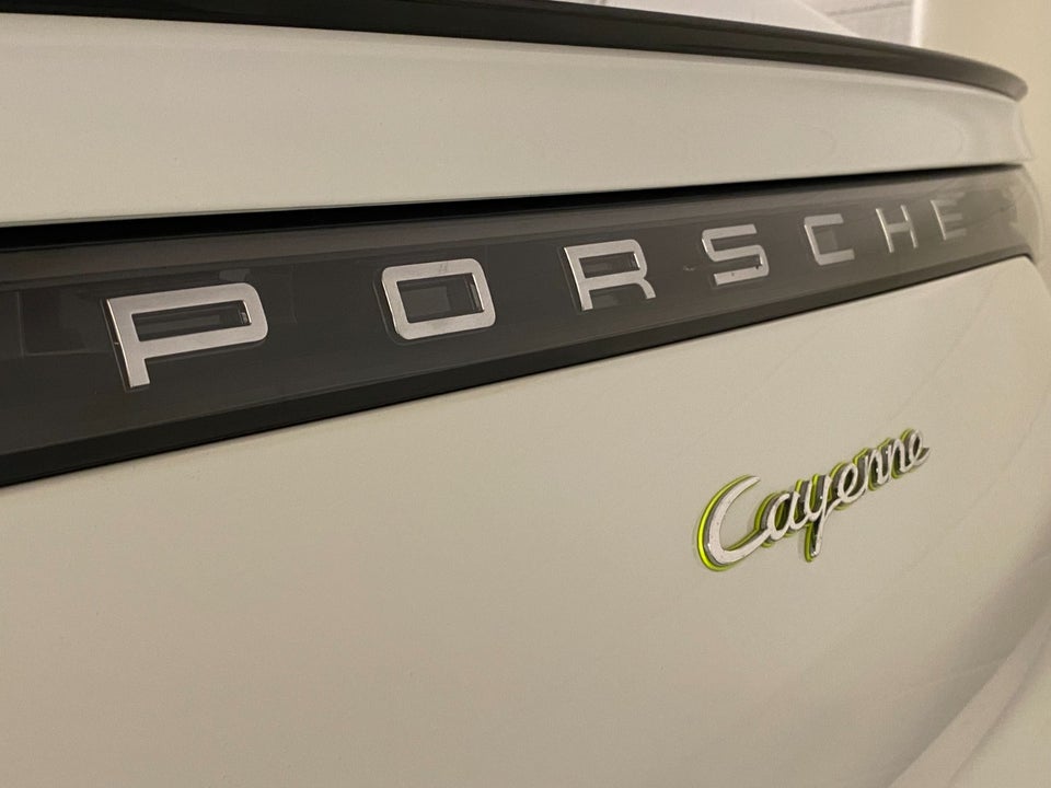 Porsche Cayenne 3,0 E-Hybrid Coupé Tiptr. 5d