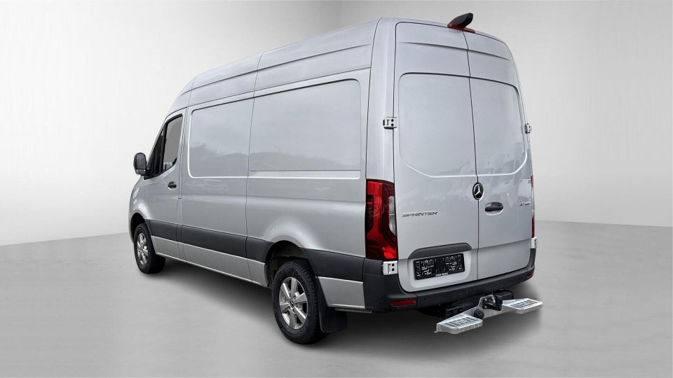 Mercedes Sprinter 317 2,0 CDi A2 Kassevogn aut. RWD