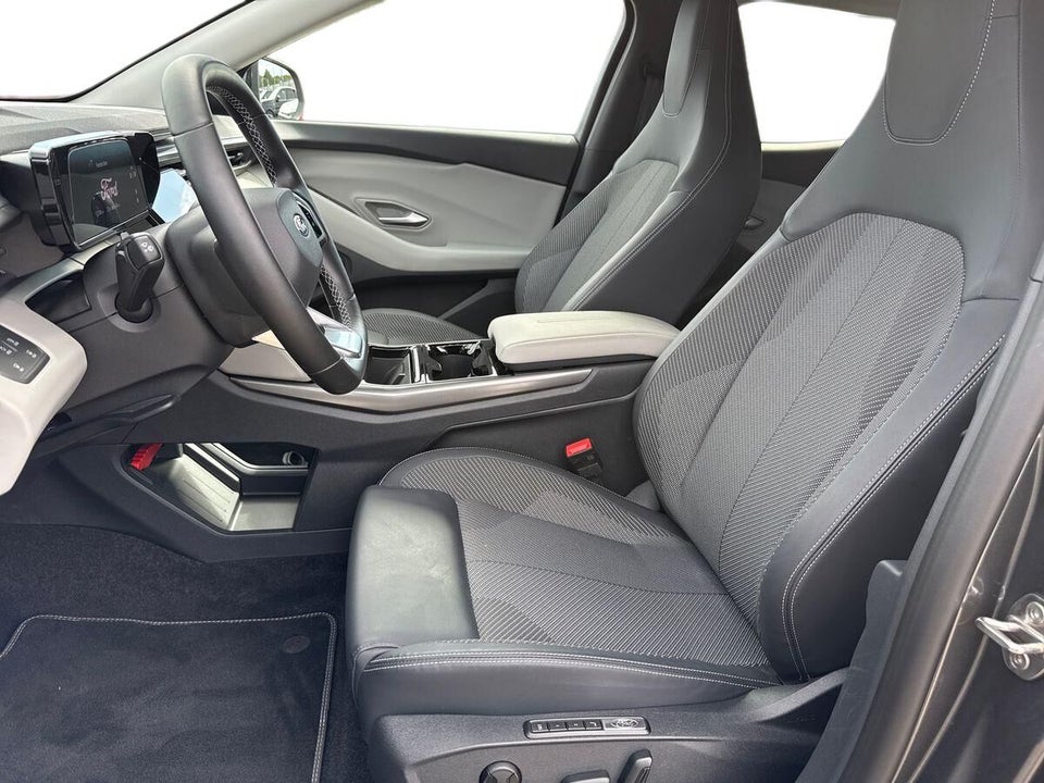 Ford Explorer 77 Select Extended Range 5d
