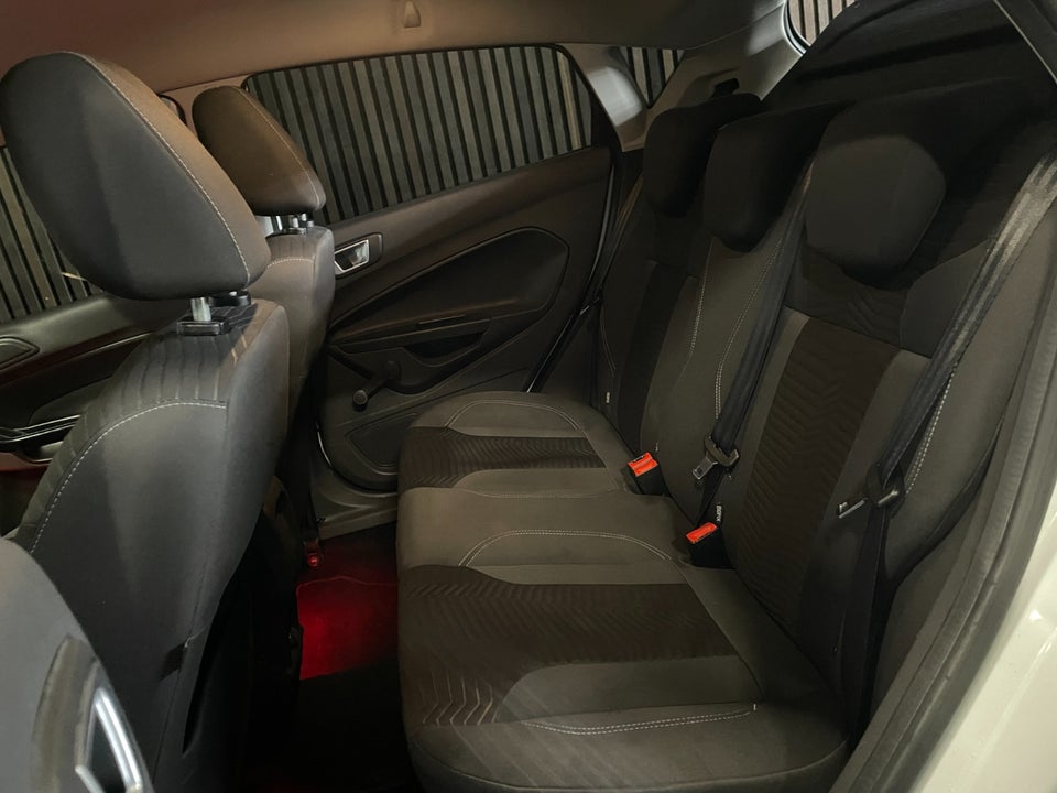 Ford Fiesta 1,0 SCTi 100 Titanium aut. 5d