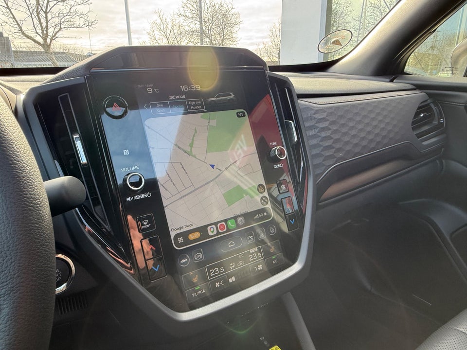 Subaru Forester 2,0 e-Boxer Touring L-tr. 5d