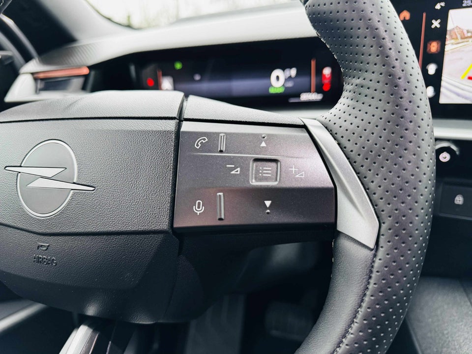 Opel Grandland-e 73 GS 5d