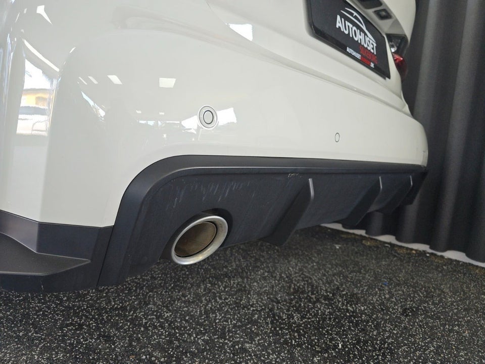 BMW 330e 2,0 Sport Line aut. 4d