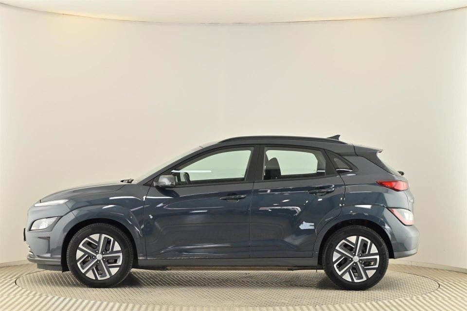 Hyundai Kona 64 EV Essential 5d