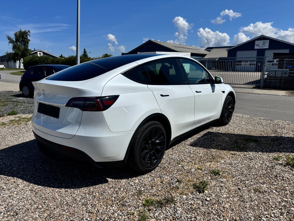 Tesla Model Y RWD 5d