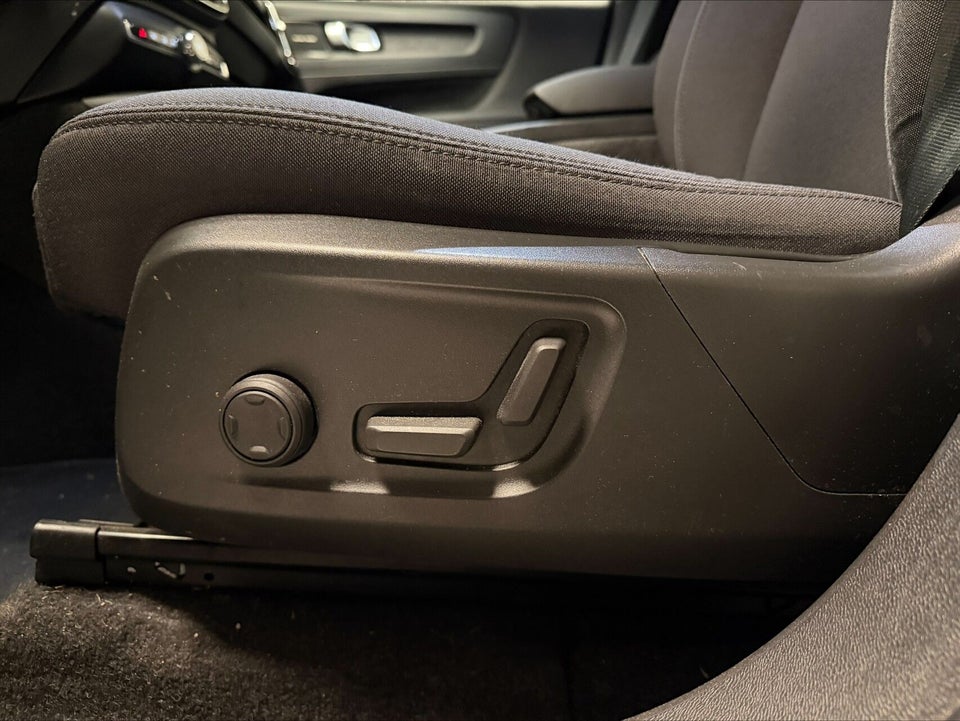 Volvo XC40 P6 ReCharge Ultimate 5d