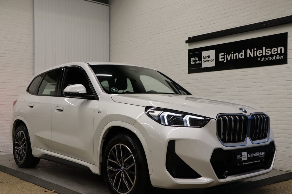 BMW iX1 xDrive30 M-Sport Premium 5d