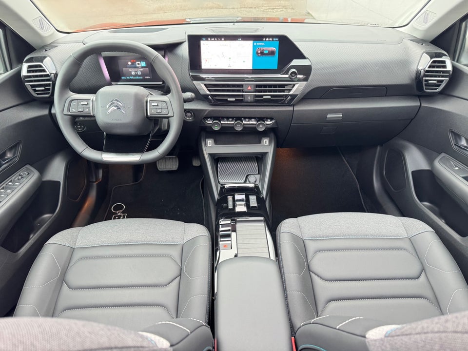 Citroën ë-C4 X 50 Shine 4d