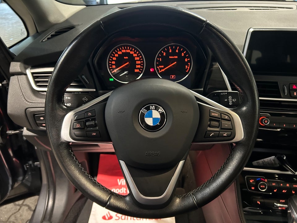 BMW 220i 2,0 Active Tourer Luxury Line aut. 5d