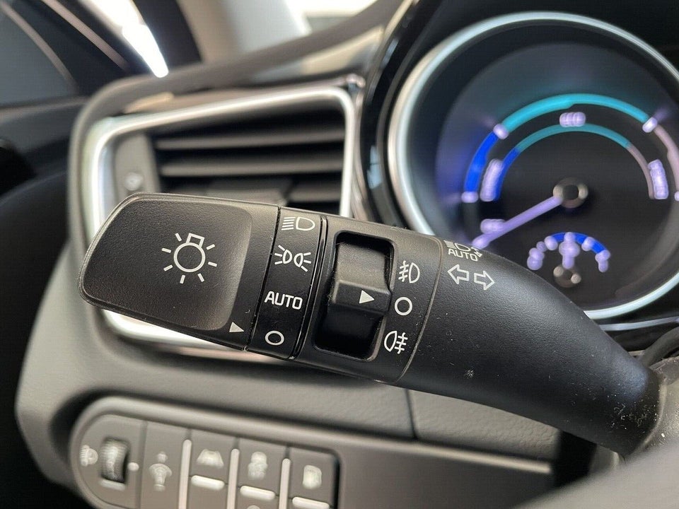 Kia Ceed 1,6 PHEV Upgrade SW DCT 5d