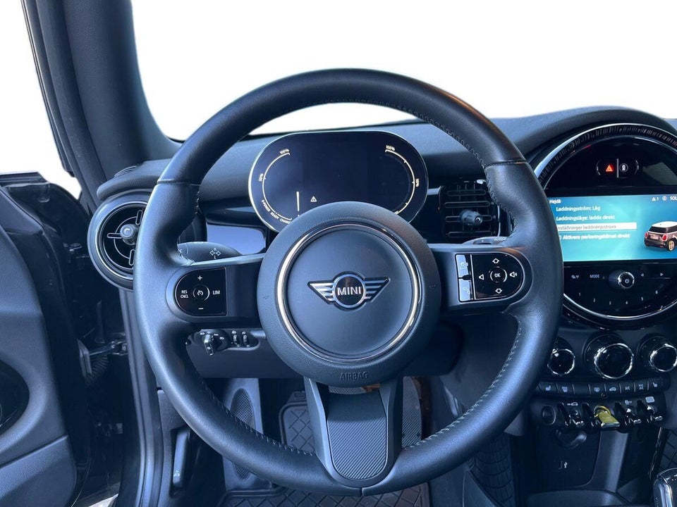 MINI Cooper SE Classic Trim 3d