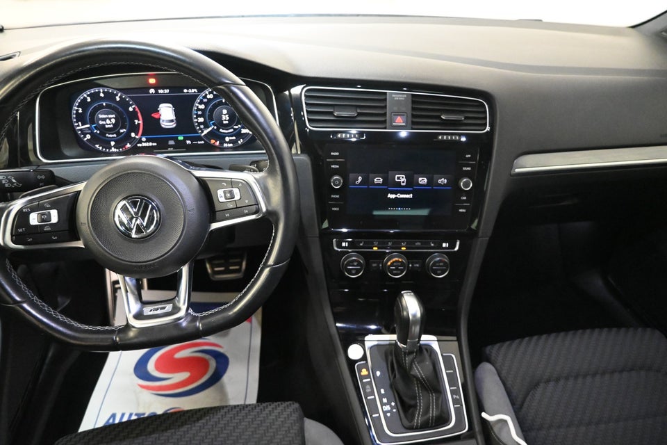 VW Golf VII 1,5 TSi 150 R-line DSG 5d