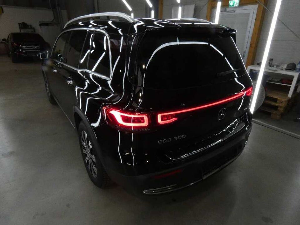 Mercedes EQB300 4Matic 7prs 5d
