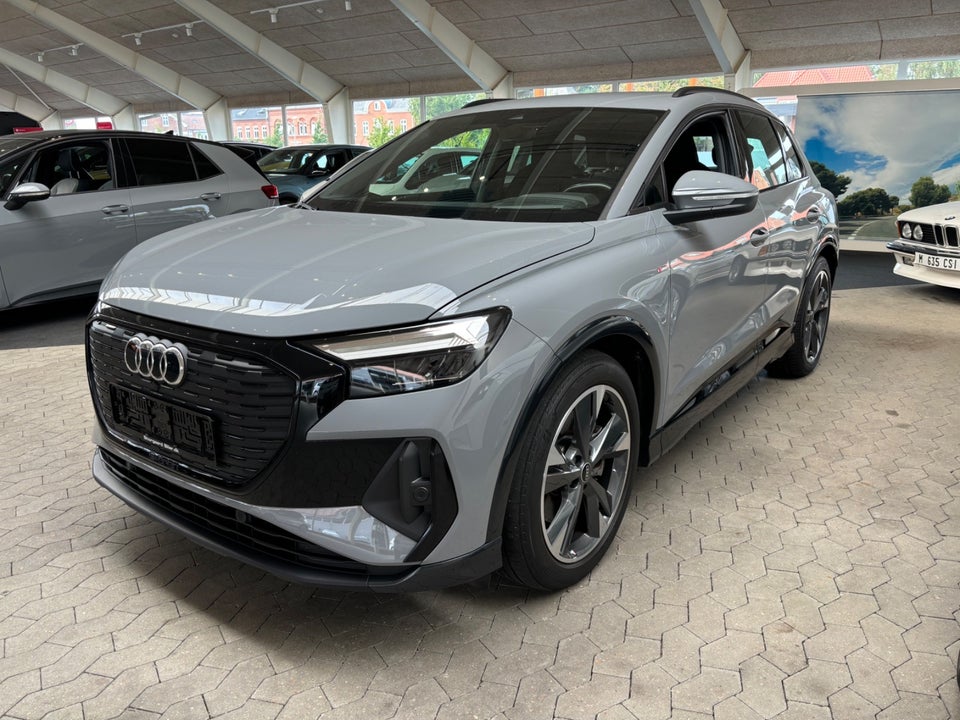 Audi Q4 e-tron 40 S-line 5d