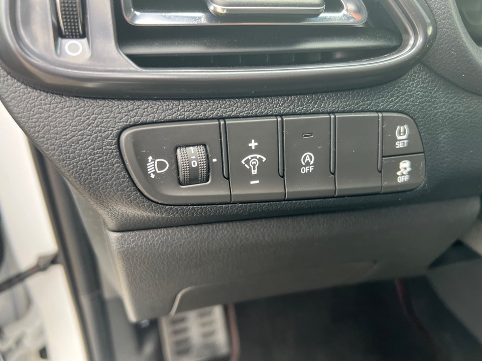 Hyundai i30 1,5 T-GDi mHEV N-Line stc. DCT 5d