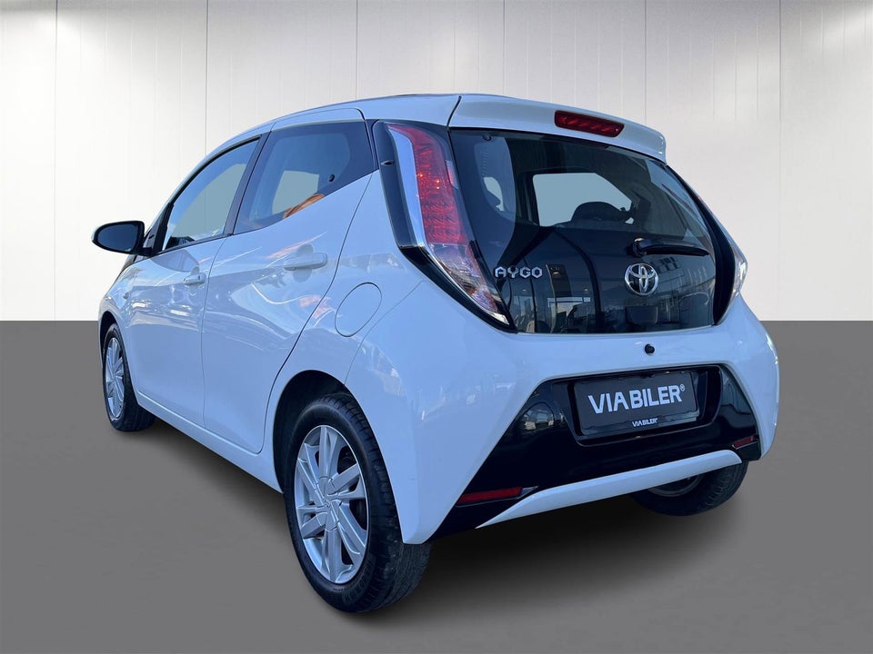 Toyota Aygo 1,0 VVT-i x-sky 5d