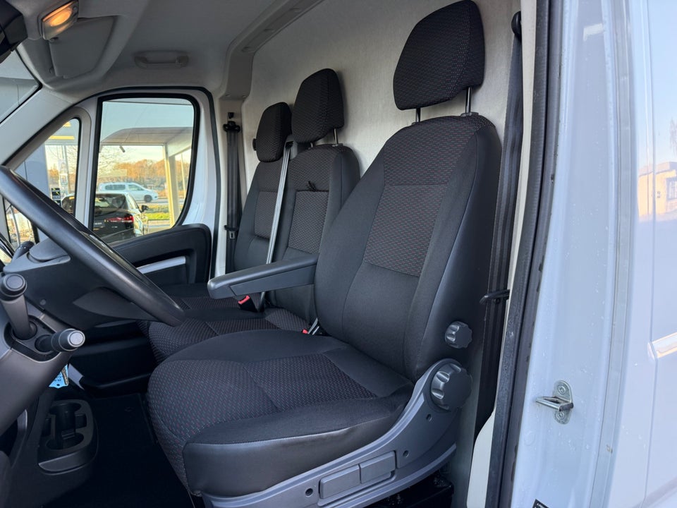 Citroën Jumper 33 2,2 BlueHDi 140 L2H2 FlexLine