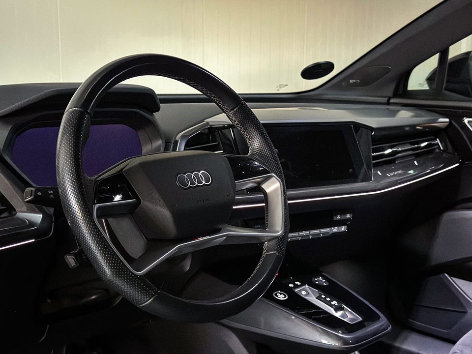 Audi Q4 e-tron 40 S-line 5d