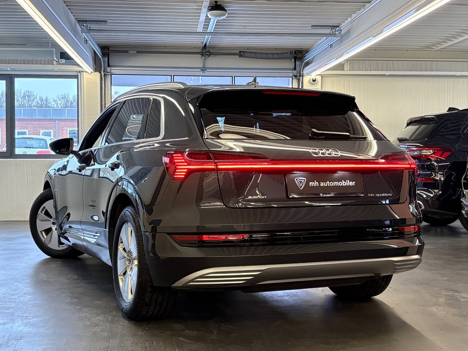 Audi e-tron 55 Prestige quattro 5d